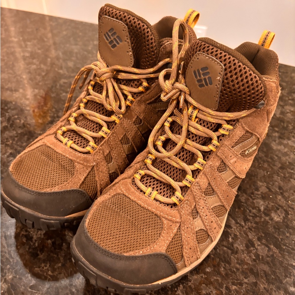 Men’s Columbia Brown Hiking Boots “Redmond” - Picture 2 of 11